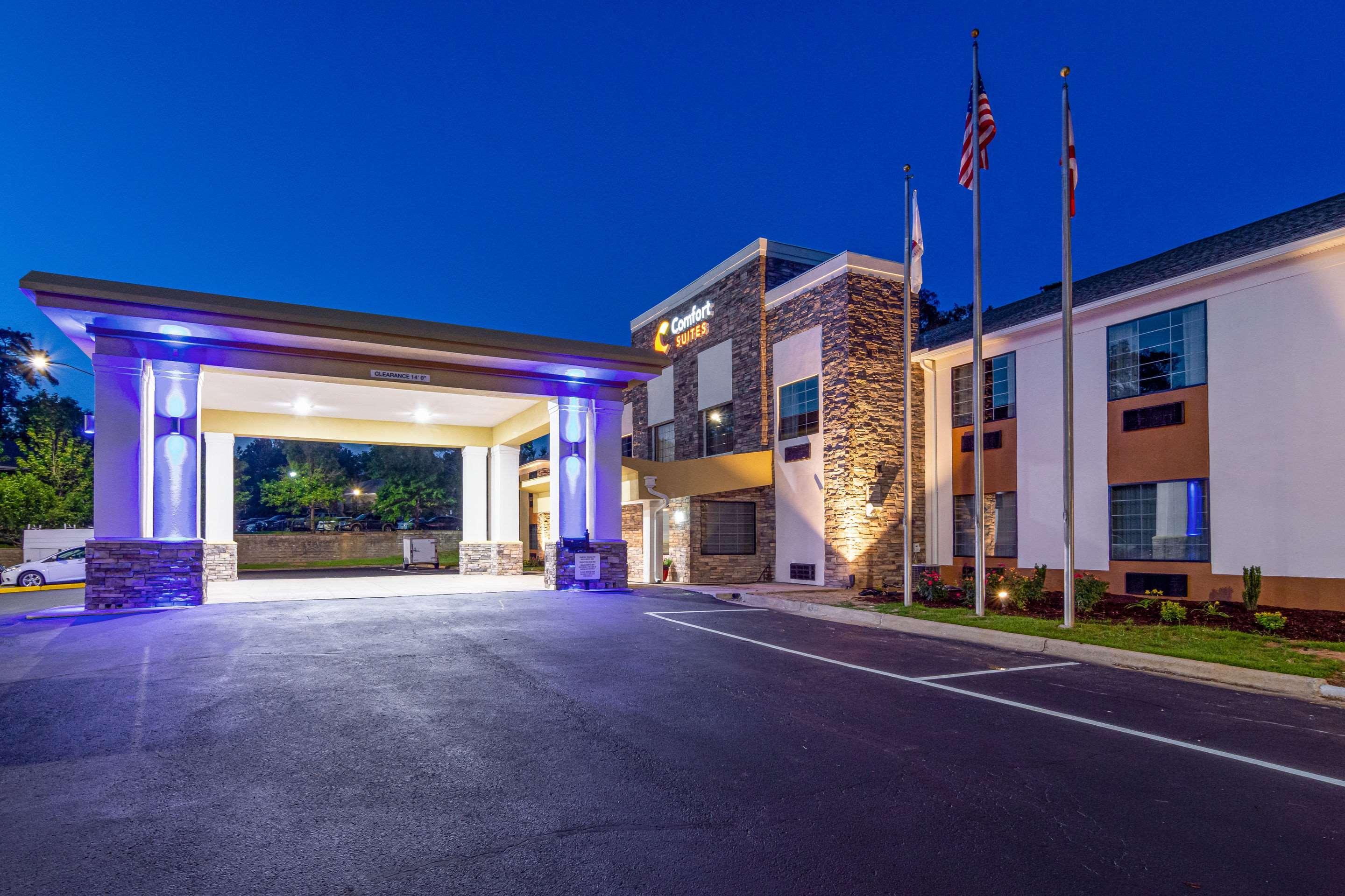 יופאלה Comfort Suites מראה חיצוני תמונה