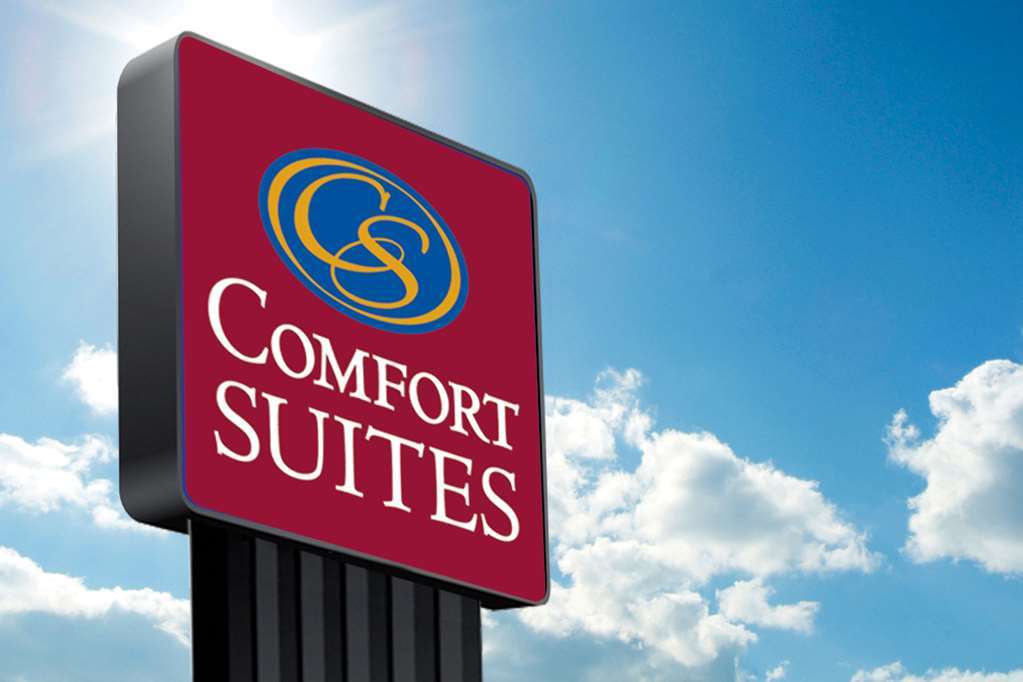 יופאלה Comfort Suites מראה חיצוני תמונה
